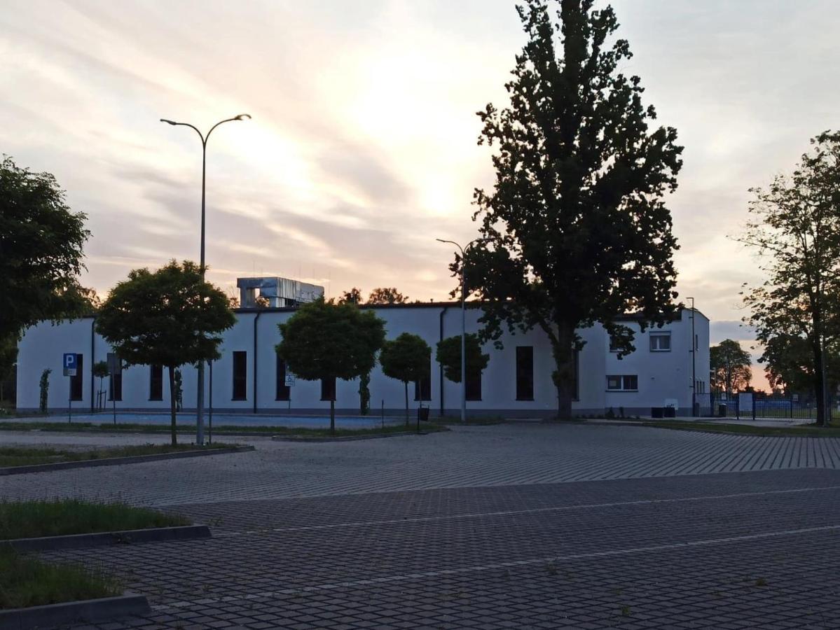 Hotel Sportowy Wolsztyn Exterior photo